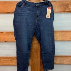 NWT Levi’s High Rise Skinny Ankle Jeans 22W
